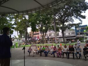 Vecinos de Plaza La Candelaria se unen para narrar su Historia en Conversatorio Comunitario